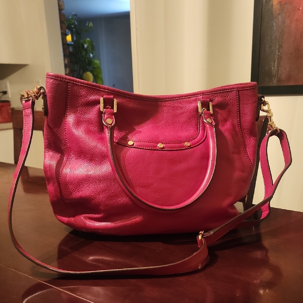 Tory Burch Amanda Fuchsia Leather Hobo Shoulder Bag w/ Crossbody Strap - Picture 2 of 12